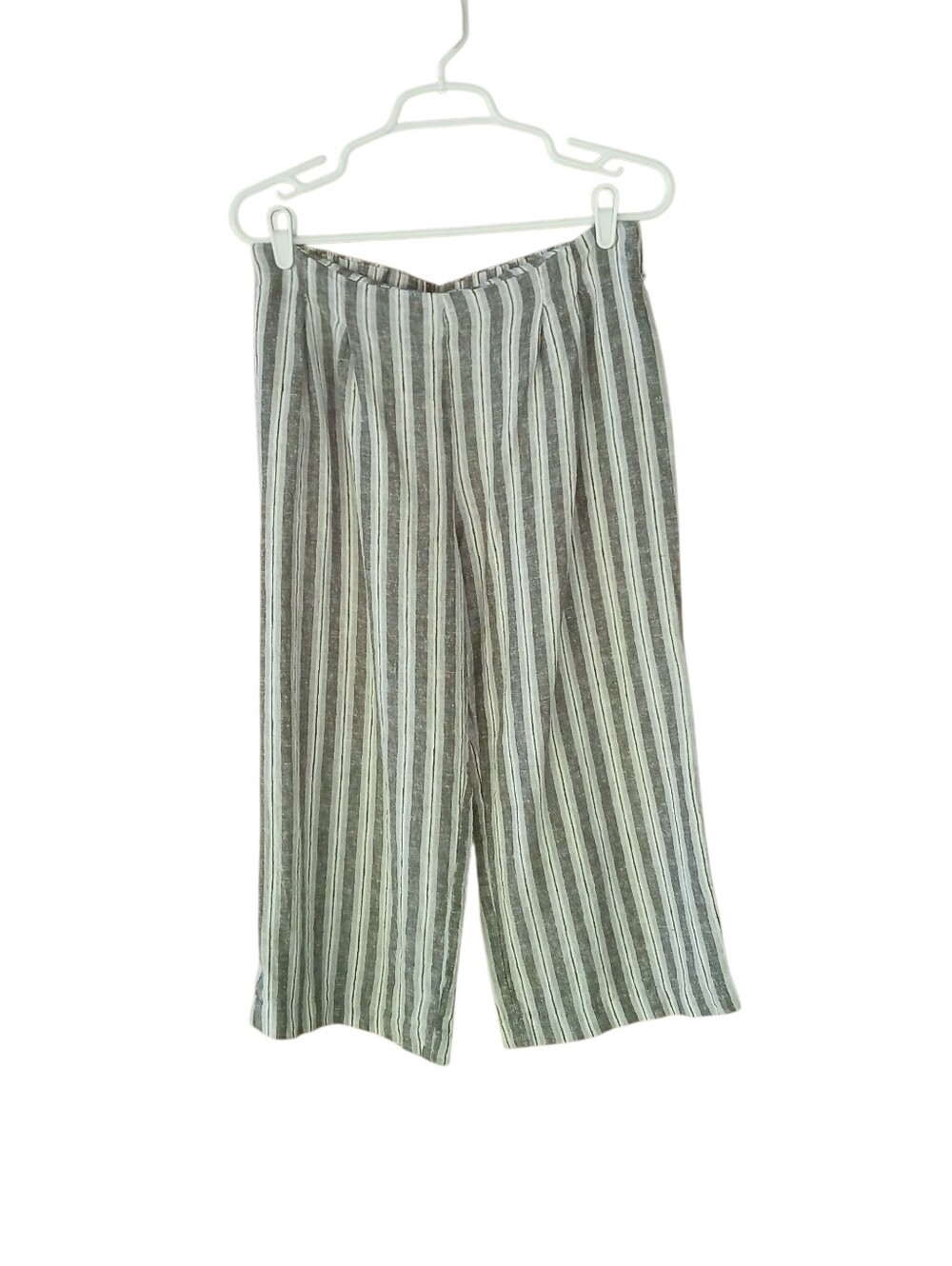 Drew Gray Striped Mid Rise Wide Legged Linen Blend Capri Pants Medium